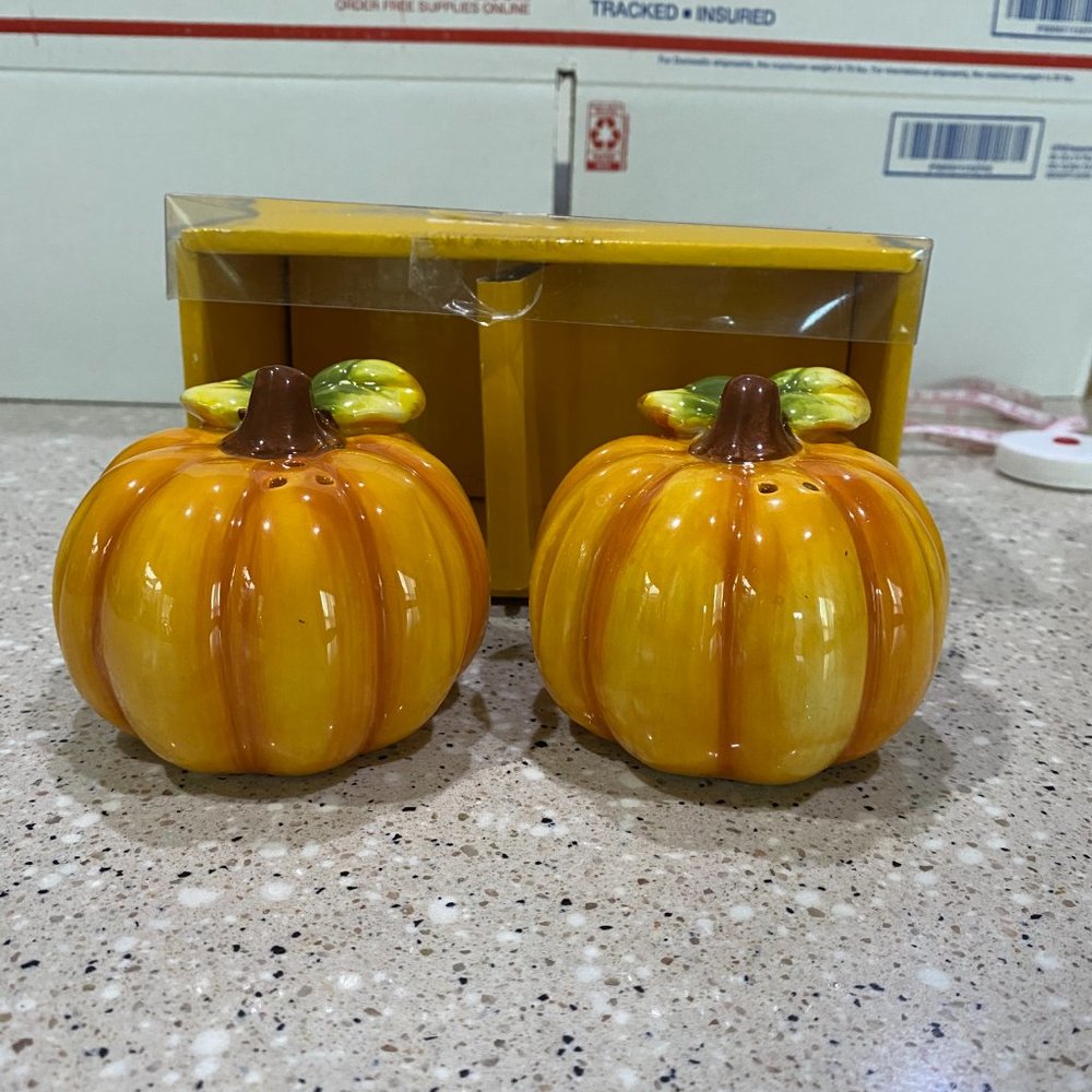 Pumpkin Salt & Pepper Shakers